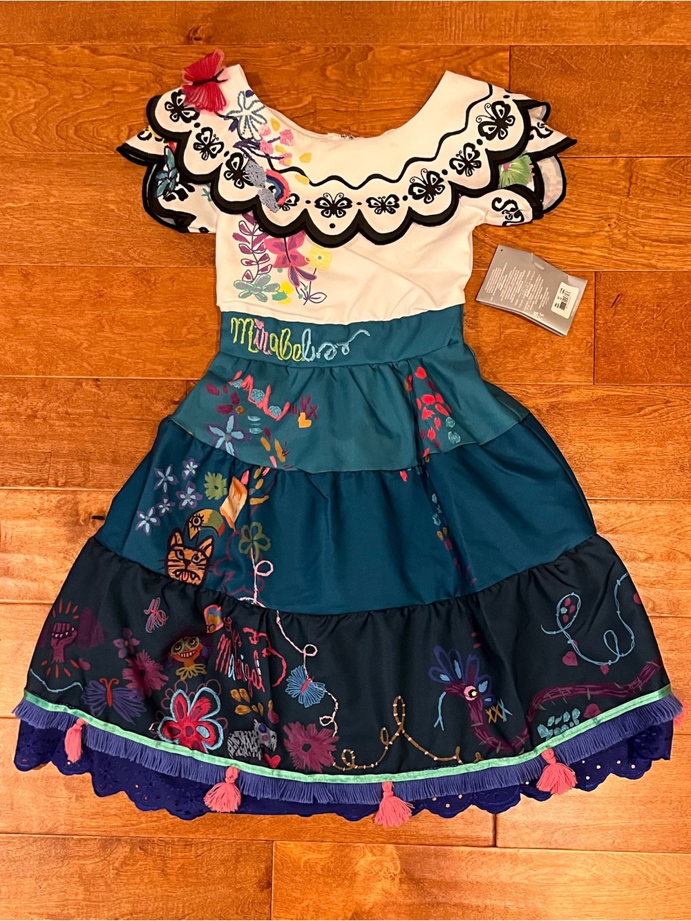 NEW WITH TAGS!! Disney Encanto Mirabel Embroidered Tiered Dress - 5/6 - Costume